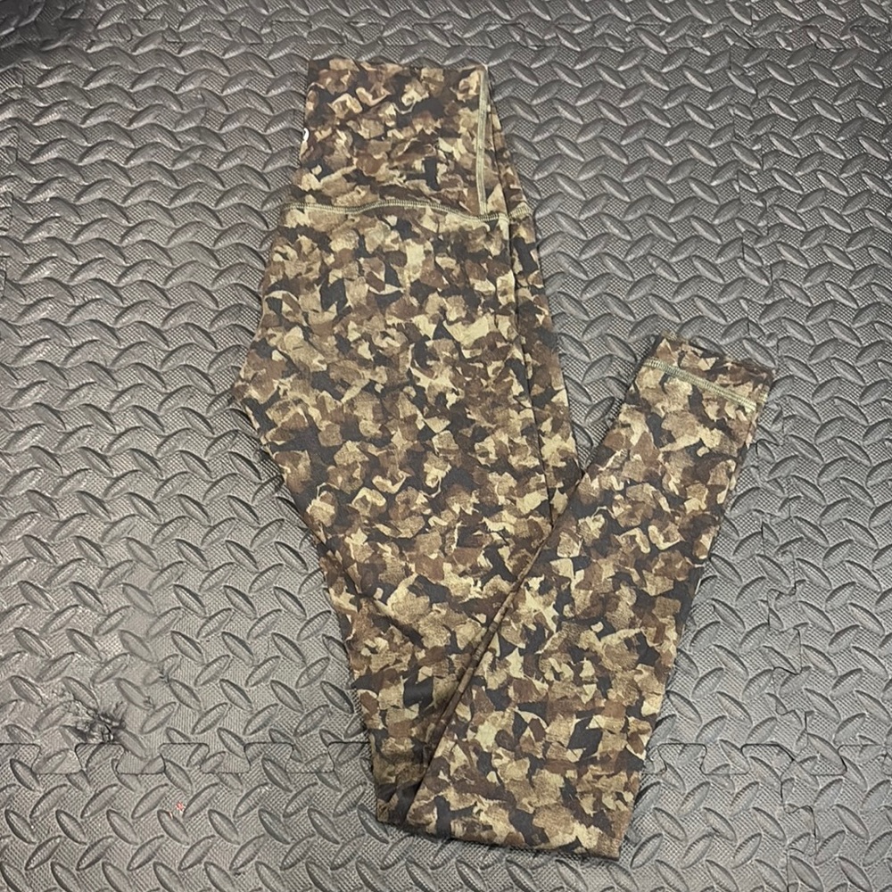 lululemon athletica Camouflage Leggings - Brown and Black small